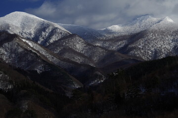 哈利波特与魔法石每章简介！快~~~~